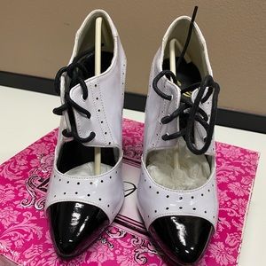 Patent leather black and white granny shoes size 7